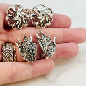 Vintage Clip On Earrings 2 Pair Silver Tone Swirl Flowers & Intricate Le…
